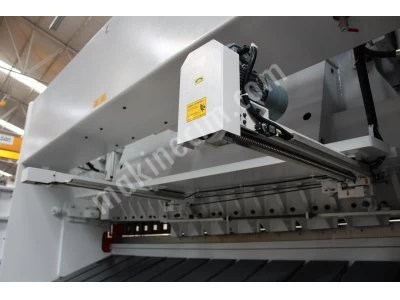 Hilalsan 4 Metre 16Mm Cnc Açı Ayarlı Giyotin Makas