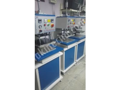 Injection Printing Presses On T-Shirts