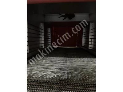 Shrink Machine With Semi-Automatic Conveyor