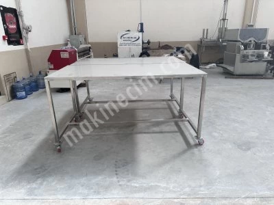 Paslanmaz Seyyar Çalışma Masası