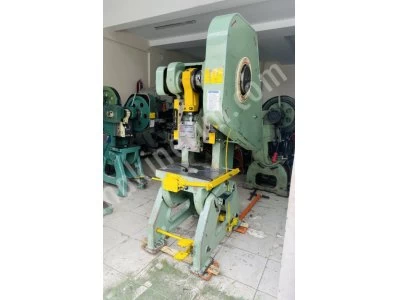 Dirinler 30 Ton Eksantrik Pres