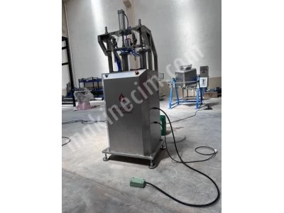 Yarı Otomatik Sıvı Dolum Makinası