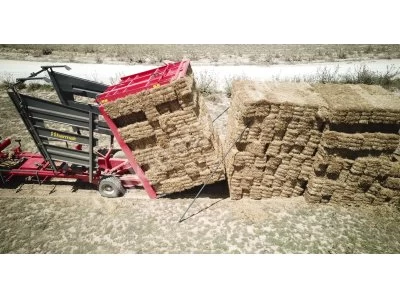 Balya Toplama Makinası
