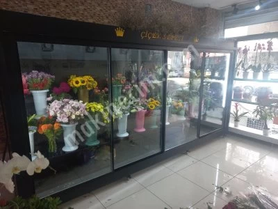 Çiçek Dolabı Kredi Kartına 9 Taksit
