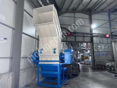 Plastik Kırma Makinesi