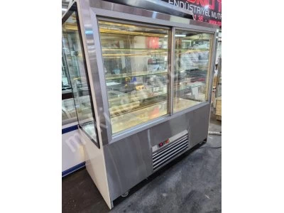 Pasta Dolabı Cephe Tipi Dik Pasta Soğutucu Teşhir Dolabı