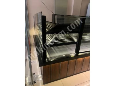 2.El Yaşpasta Kuru Pasta Böreklik Poğaça Simit Ekmek Dolabı