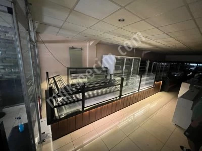 2.El Yaşpasta Kuru Pasta Böreklik Poğaça Simit Ekmek Dolabı