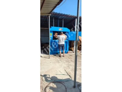 Hidrolik Kağıt Karton Naylon Presleme Maķinesı