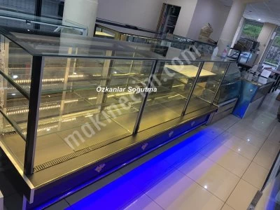 Pasta Dolabı Poğaça Börek Tatlı Kuru Pasta Dolabı