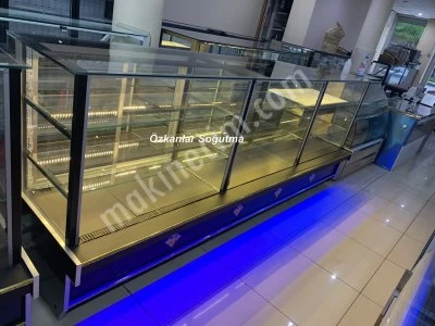 Pasta Dolabı Poğaça Börek Tatlı Kuru Pasta Dolabı