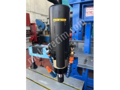 İlke Makina'dan M16 Servo Kılavuz Çekme Tezgahı