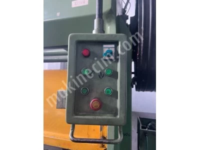 İlke Makina'dan 200 Ton 3000X300 Tabla İspanyolet Pres