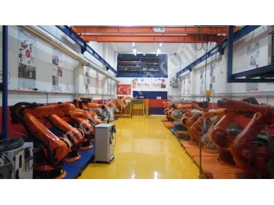 Kuka Kr16 Model:2011 Erısım: 1700 Tasıma Kap:16 Kg