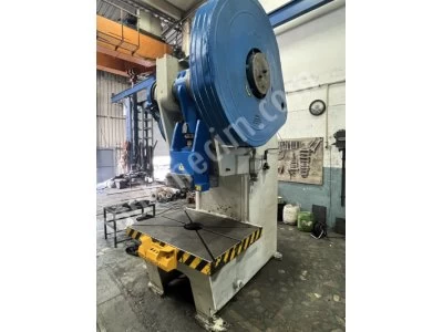 İlke Makina'dan 200 Ton Eksantrik Pres Makinası