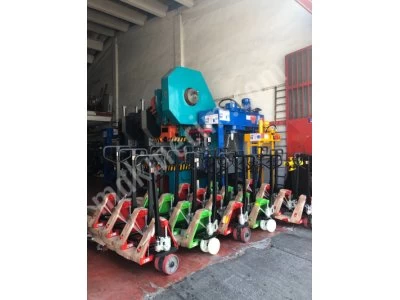İlke Makina'dan 2500 Kg Yerli Üretim Döküm Pompa Transpalet