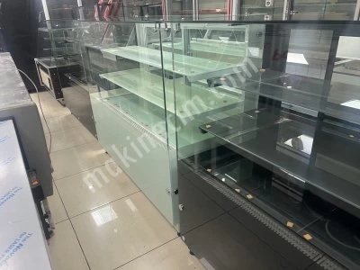 Pasta Dolabı Poğaça Börek Tatlı Unlu Mamüller Vitrin Ekler Dolabı