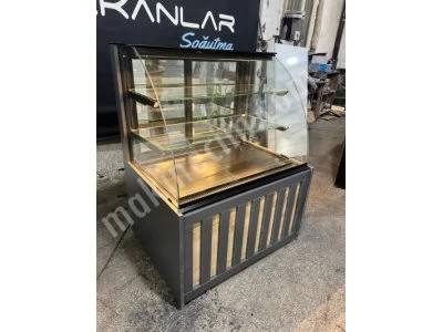 Yaş Pasta Kuru Pasta Ekler Sütlü Tatlı Dolabı
