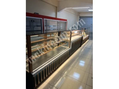 Pasta Dolabı Poğaça Börek Tatlı Unlu Mamüller Vitrin Ekler Dolabı