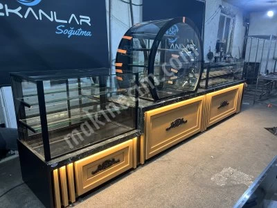 Pasta Dolabı Poğaça Börek Tatlı Unlu Mamüller Vitrin Ekler Dolabı