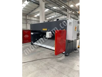 Pro 3006 Cnc Açı Ayarlı Hidrolik Giyotin (3 Metre X 6 Mm.)
