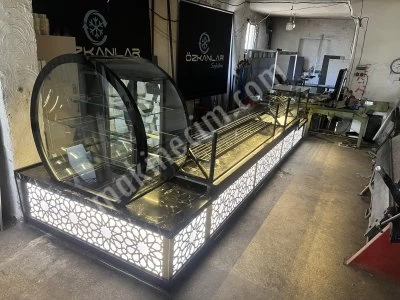Pasta Dolabı Poğaça Börek Tatlı Unlu Mamüller Vitrin Ekler Dolabı