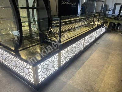 Pasta Dolabı Poğaça Börek Tatlı Unlu Mamüller Vitrin Ekler Dolabı