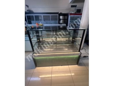 Pastane Yaş Pasta Kuru Pasta Çikolata Sütlü Tatlı Vitrin Dolabı
