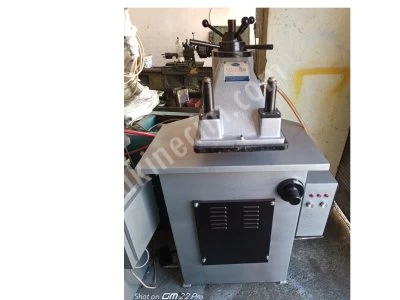 Güven Marka Döner Kafa Hidrolik Kesim Presi Kumaş Tela Deri Kesim Presi