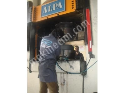 3000 Ton Alpa Marka Sıvama Pres 2002 Model Tabla 1250 X 1250 Strok 1000