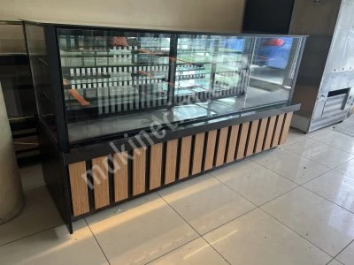 Pastane Ekler Kuru Pasta Yaş Pasta Tatlı Çikolata Vitrin Dolabı