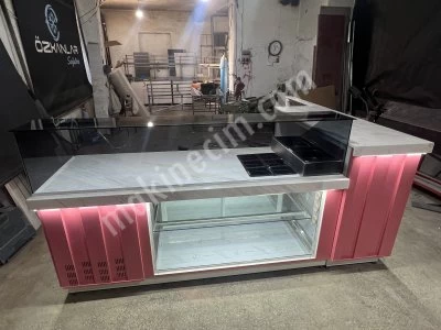 Pastane Ekler Kuru Pasta Yaş Pasta Tatlı Çikolata Vitrin Dolabı
