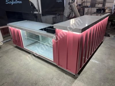 Pastane Ekler Kuru Pasta Yaş Pasta Tatlı Çikolata Vitrin Dolabı