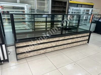 Pastane Ekler Kuru Pasta Yaş Pasta Tatlı Çikolata Vitrin Dolabı