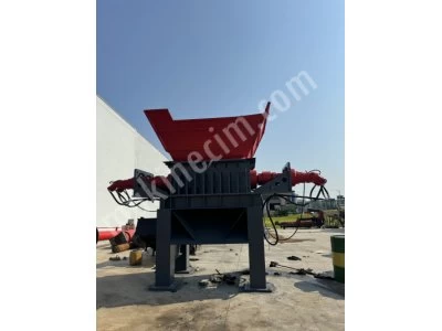 Parçalayıcı Metal