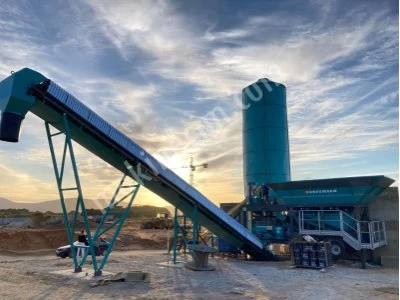 45 M3 Mini Mobile Concrete Batching Plant Mobile and Compact Type