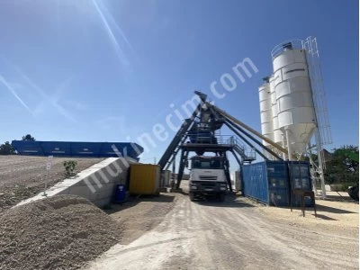 100 M3 Kapasiteli Kompakt Beton Santrali 2 Yıl Garantili