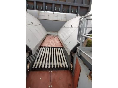Vibrating Feeder Bunker Delivered From Stock