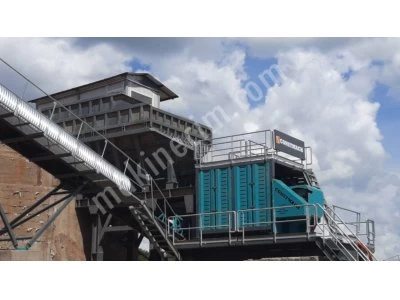 Vibrating Feeder Bunker Delivered From Stock