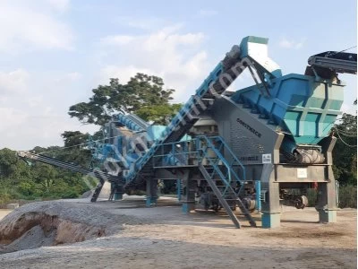 250-300 T/H Capacity Mobile Jaw Crusher (Mobile Crushing Plant)