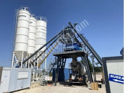 100 M3 Kapasiteli Kompakt Beton Santrali Geniş Kapasite Seçenekleri