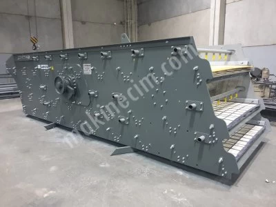Titreşimli Elek 1600X4000 Mm 100-130 T/S Kapasiteli 2-3-4 Katlı Elek