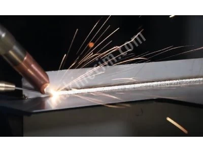 1,5 Kw Fiber Lazer Kaynak Makinesi + Pas Temizleme Özelliği