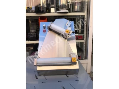 Şengün Marka 30 Cm Hamur Açma Makinası Pizza Pide Lavaş Açma