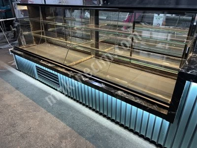Pastane Ekler Kuru Pasta Yaş Pasta Tatlı Çikolata Vitrin Dolabı