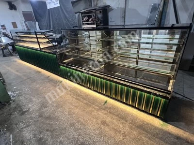 Pastane Ekler Kuru Pasta Yaş Pasta Tatlı Çikolata Vitrin Dolabı