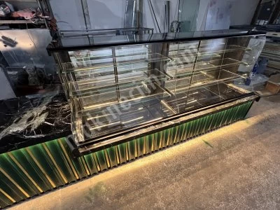 Pastane Ekler Kuru Pasta Yaş Pasta Tatlı Çikolata Vitrin Dolabı