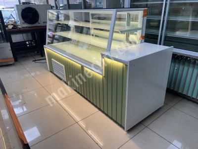 Pastane Ekler Kuru Pasta Yaş Pasta Tatlı Çikolata Meze Vitrin Dolabı