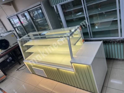 Pastane Ekler Kuru Pasta Yaş Pasta Tatlı Çikolata Meze Vitrin Dolabı