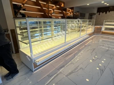 Pastane Ekler Kuru Pasta Yaş Pasta Tatlı Çikolata Meze Vitrin Dolabı